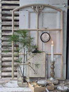 2025-12-12-vintage-holzanhaenger-s-01