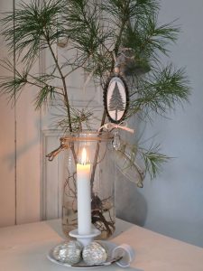 2025-12-12-vintage-holzanhaenger-s-12