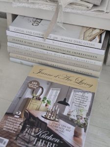 2026-03-30-jeanne-darc-homestory-08